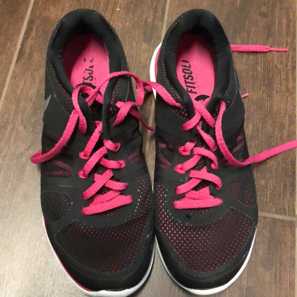 Nike fitsole shoes